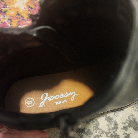 Black Ankle Booties Size 8 - Picture 3 of 8